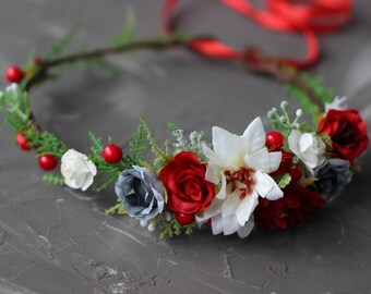 Greenery hair piece, christmas present headband, winter red berries crown, flower hair piece, christmas crown, floral crown