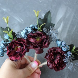 Burgundy boutonniere for men, Fall wedding buttonhole, Burgundy navy boutonniere