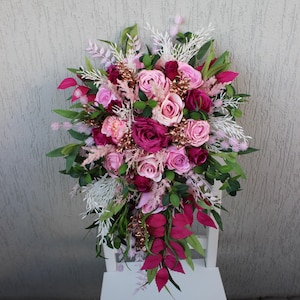 Fuchsia rosa rose gold Hochzeitsstrauß, Cascading Bouquet, Boho Brautstrauß