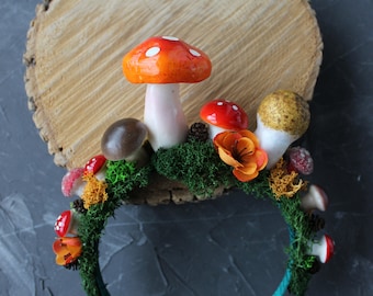 Amanita mushroom crown, Cottagecore headpiece, Woodland goblincore flower crown