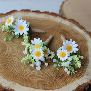 Boho daisy boutonniere, Wildflower wedding boutonniere, Groom or groomsmen buttonhole, Wedding flowers