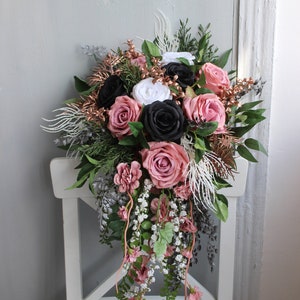 Rose gold black bouquet, Gothic wedding bouquet, Cascading wedding bouquet
