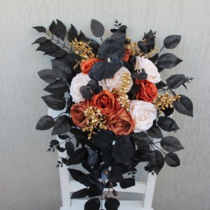 Rust terracota black wedding bouquet, Gothic bouquet, Fall wedding bouquet