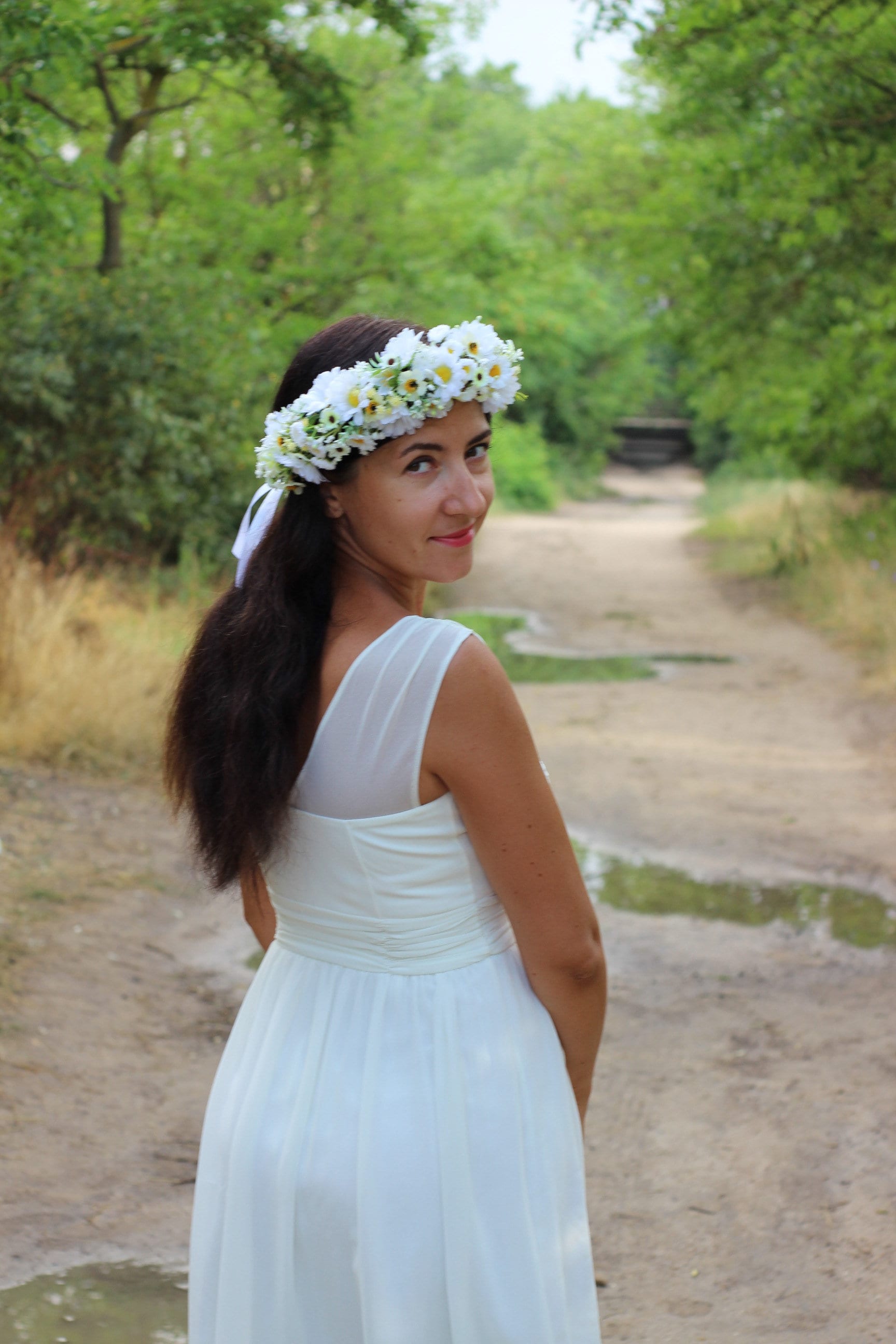 デイジーの花冠、コテージコアの冠、デイジーのウェディング花冠