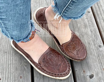 Womens Mexican Sandals, Handmade Leather Huaraches Sandals ,Sandalias Huaraches Mexicanos ,Mexican Leather Shoes, JOEL TOOLED CAFE / Brown