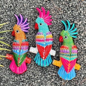 Large Cockatoos Beautiful Mexican Ceramic Cockatoo , Decorative and Wall decor,Hand-painted Parrot Bird , Cacatua Perico Mexicano barro