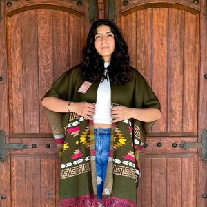 Mexican Hooded Poncho Aztec,Mexican Mañanita, Mexican Shawl hoodie, Warm Overcoat,Mexican Blanket Wrap,Poncho Azteca Mexicano,Pashmina Gorra