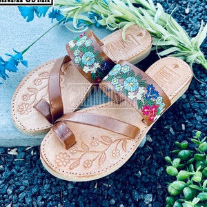 Womens Mexican Sandals, Handmade Leather Huaraches Sandals ,Sandalias Huaraches Mexicanos ,Mexican Leather Shoes, Huarache Mujer JARDIN TAN