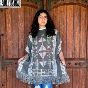 Traditional Mexican Poncho Blanket ,Mexican Cape Sweater  , Beautiful Overcoat , Super Soft Poncho , Reboso Mexicano ,Pashmina Capa Mexicana
