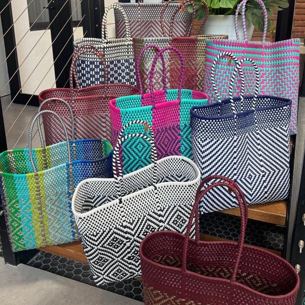 Große mexikanische Tote Plastiktasche, handgewebte recycelte Plastiktasche, handgefertigte gewebte Geldbörse, Bolsa Tejida a Mano de Plastico, Hecha en Mexico