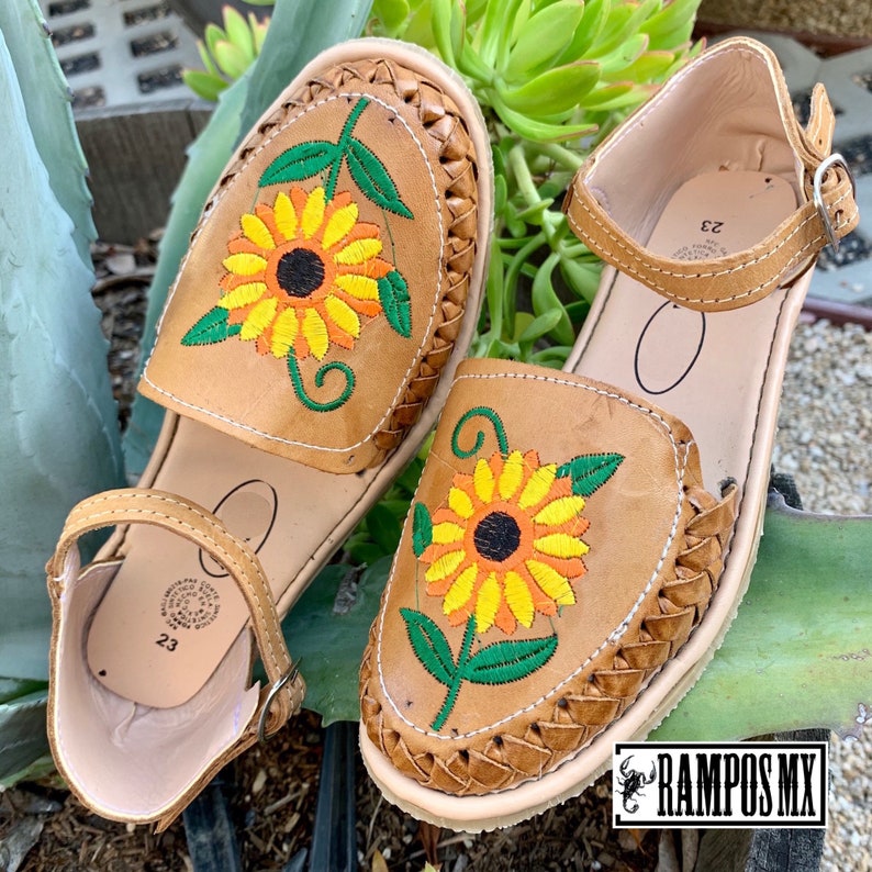 Womens Mexican Sandals, Handmade Leather Huaraches Sandals ,Sandalias Huaraches Mexicanos ,Mexican Leather Shoes, SUNFLOWER STRAP /Girasoles 