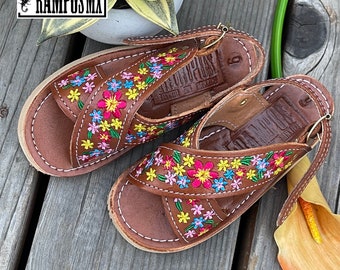 Sandalias de cuero mexicanas para niñas, sandalias huaraches hechas a mano para niños, huaraches mexicanos para niñas, zapatos para bebés mexicanos,
