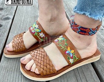 Womens Mexican Sandals, Handmade Leather Huaraches Sandals ,Sandalias Huaraches Mexicanos,Mexican Leather Shoes,DOS TIRAS BUTTERFLY Mariposa