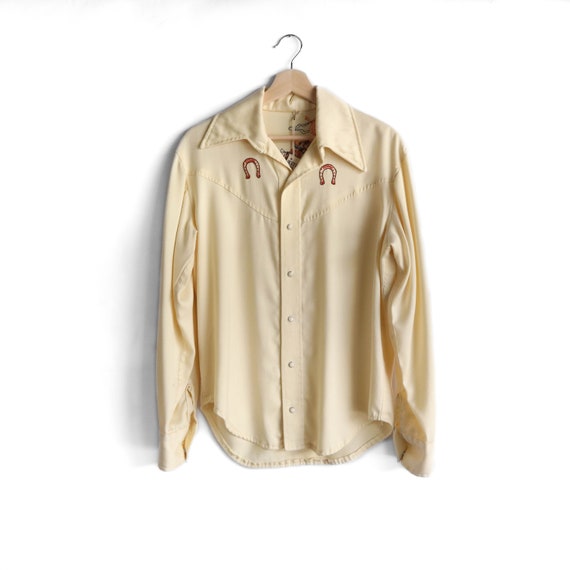 Handmade Embroidered Pale Yellow Western Pearl Sna