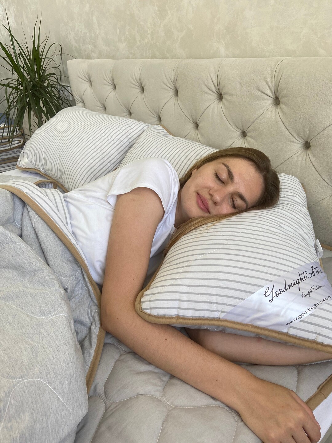 Antiallergenic Merino Wool Custom Pillow Grey in a Strip , Eco