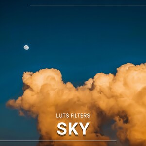 Puede incluir: Una ilustración digital de un cielo de puesta de sol con nubes esponjosas. El texto "LUTS FILTERS SKY" está superpuesto a la imagen.