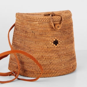 Rattan Backpack - Bali Bag - Straw Bag - Handwoven Beach Bag - Boho Summer Purse - Bohemian Backpack - Gift For Her - Natural Straw Backpack