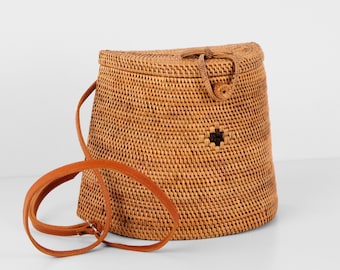 Rattan Backpack - Bali Bag - Straw Bag - Handwoven Beach Bag - Boho Summer Purse - Bohemian Backpack - Gift For Her - Natural Straw Backpack