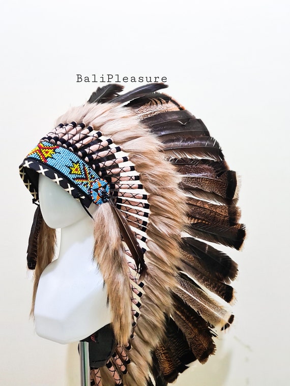 Copricapo indiano Piume di tacchino Feather Warbonnet Cappello di piume dei  nativi americani Costume da festival Cappello indiano Media lunghezza -   Italia