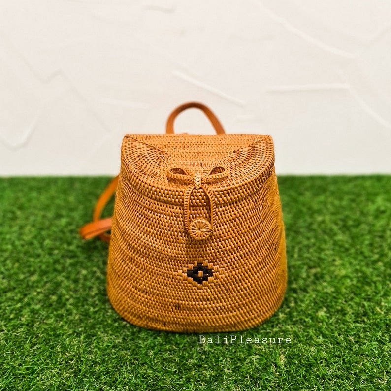 Rattan Backpack Bali Bag Straw Bag Handwoven Beach Bag Etsy