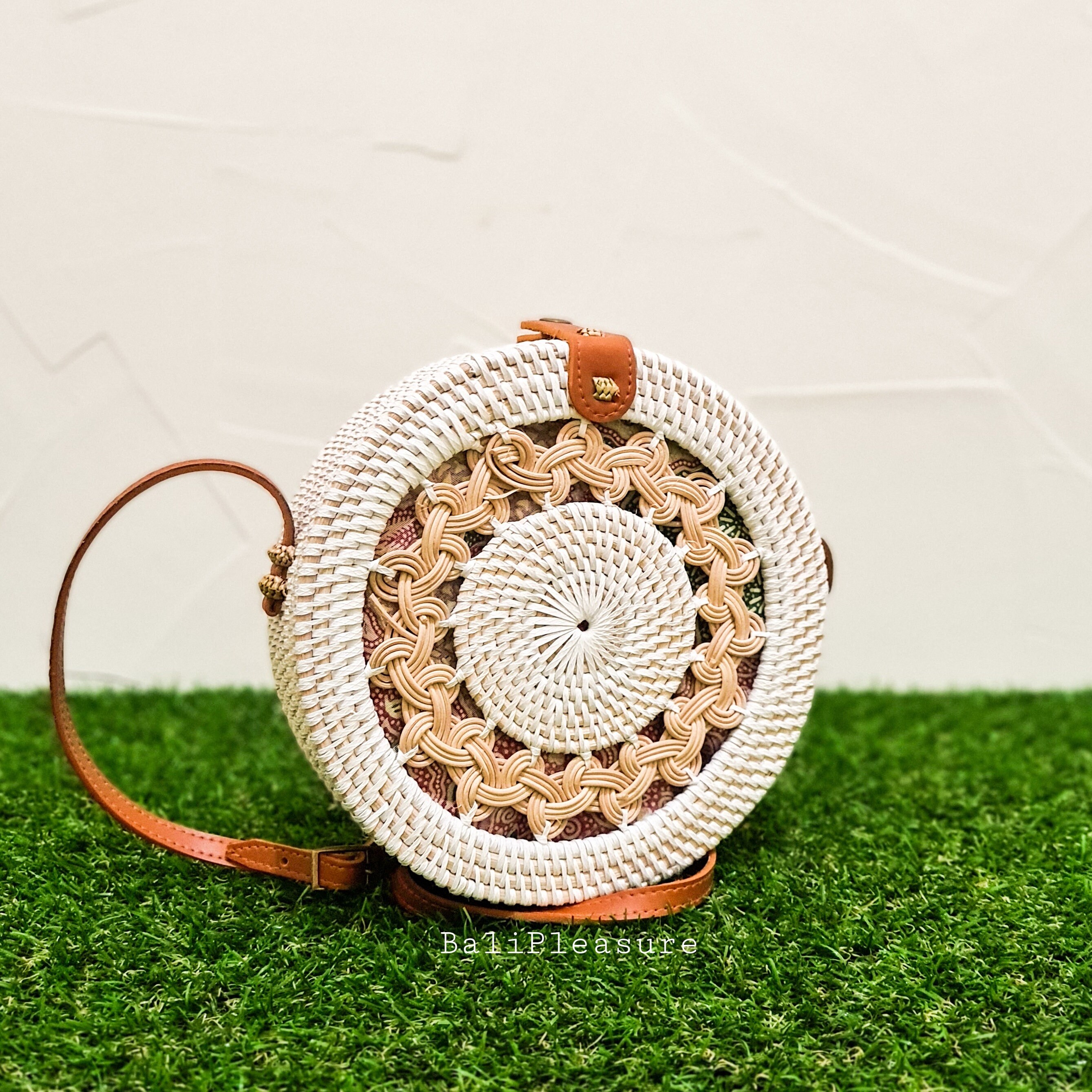 White Round Rattan Bag With Braid Pattern Bali Bag Straw Etsy Australia