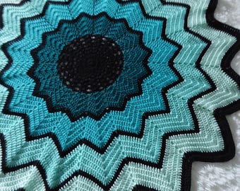 Crochet Blanket Pattern, Tidefire Aurora 16 Point Star PDF, Blues & Black.