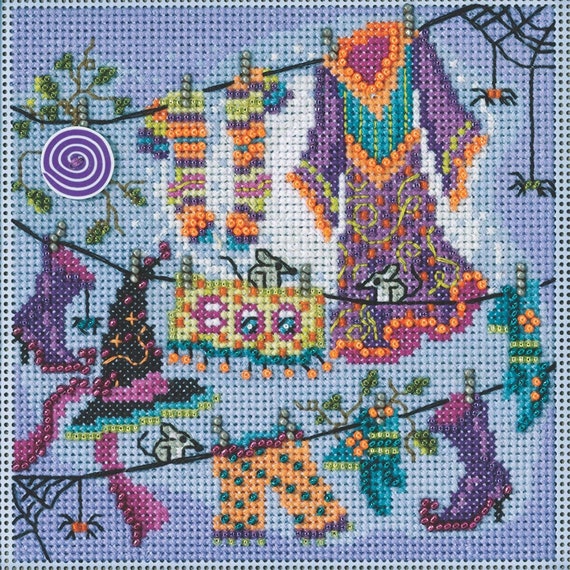 Mill Hill 2023 Autumn Series Beaded Cross Stitch Kit ~ Wanda's Clothesline ~
