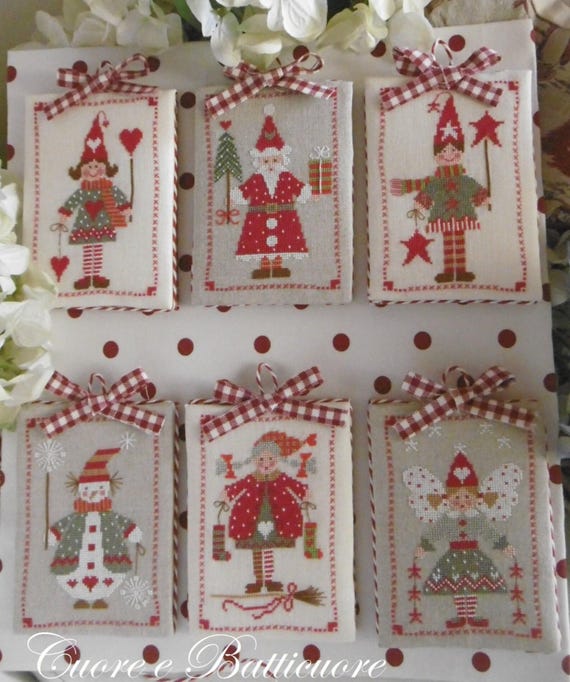 Sei Personaggi in cerca di Natale  - Christmas Pinkeeps -Counted Cross Stitch Pattern by Cuore e Batticuore ~ printed pattern ~