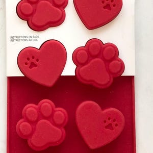 Michaels Store Silicone Candy Mold heart and paw print