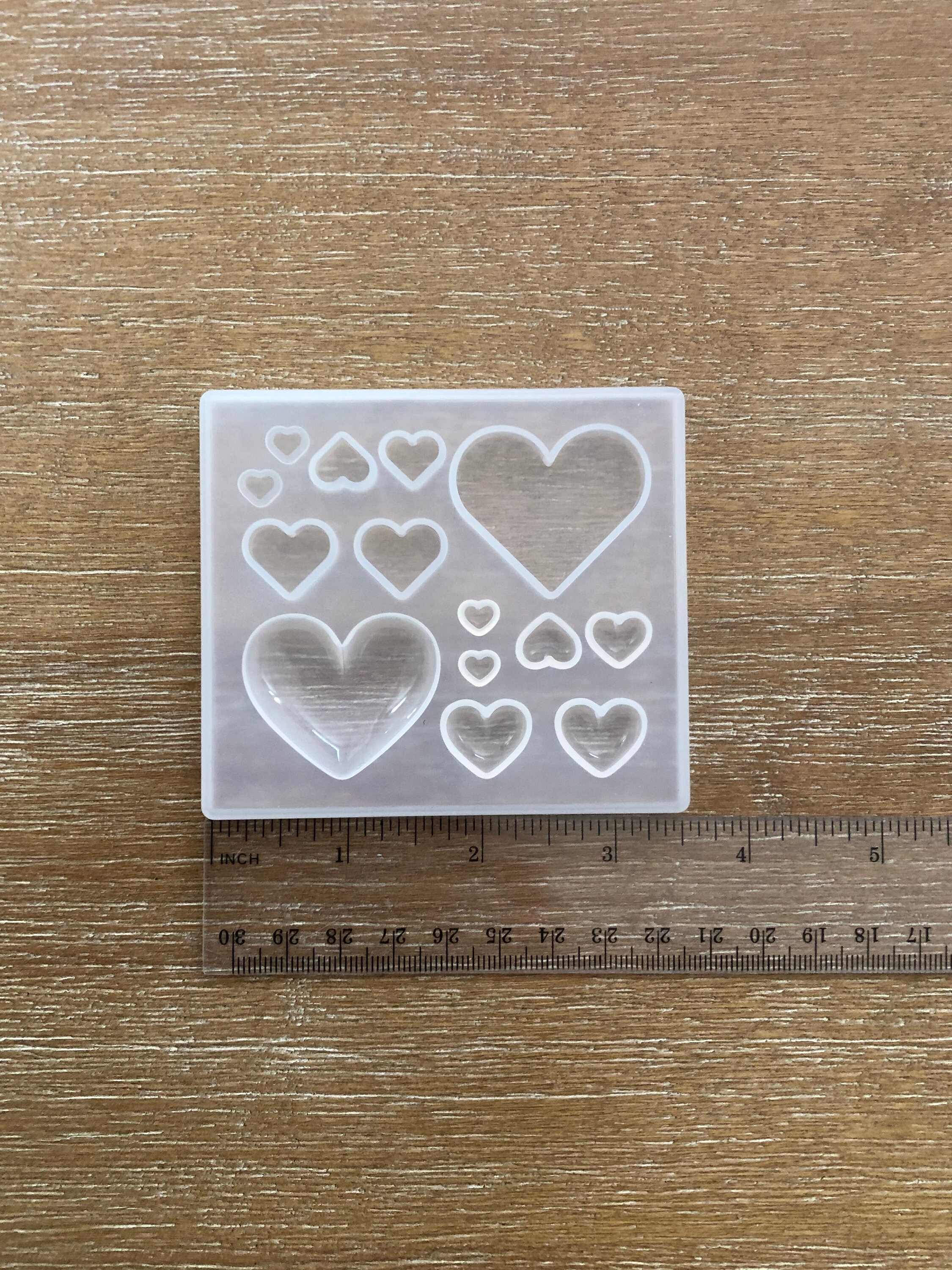 x Cute puffy and flat heart silicone mold  resin craft