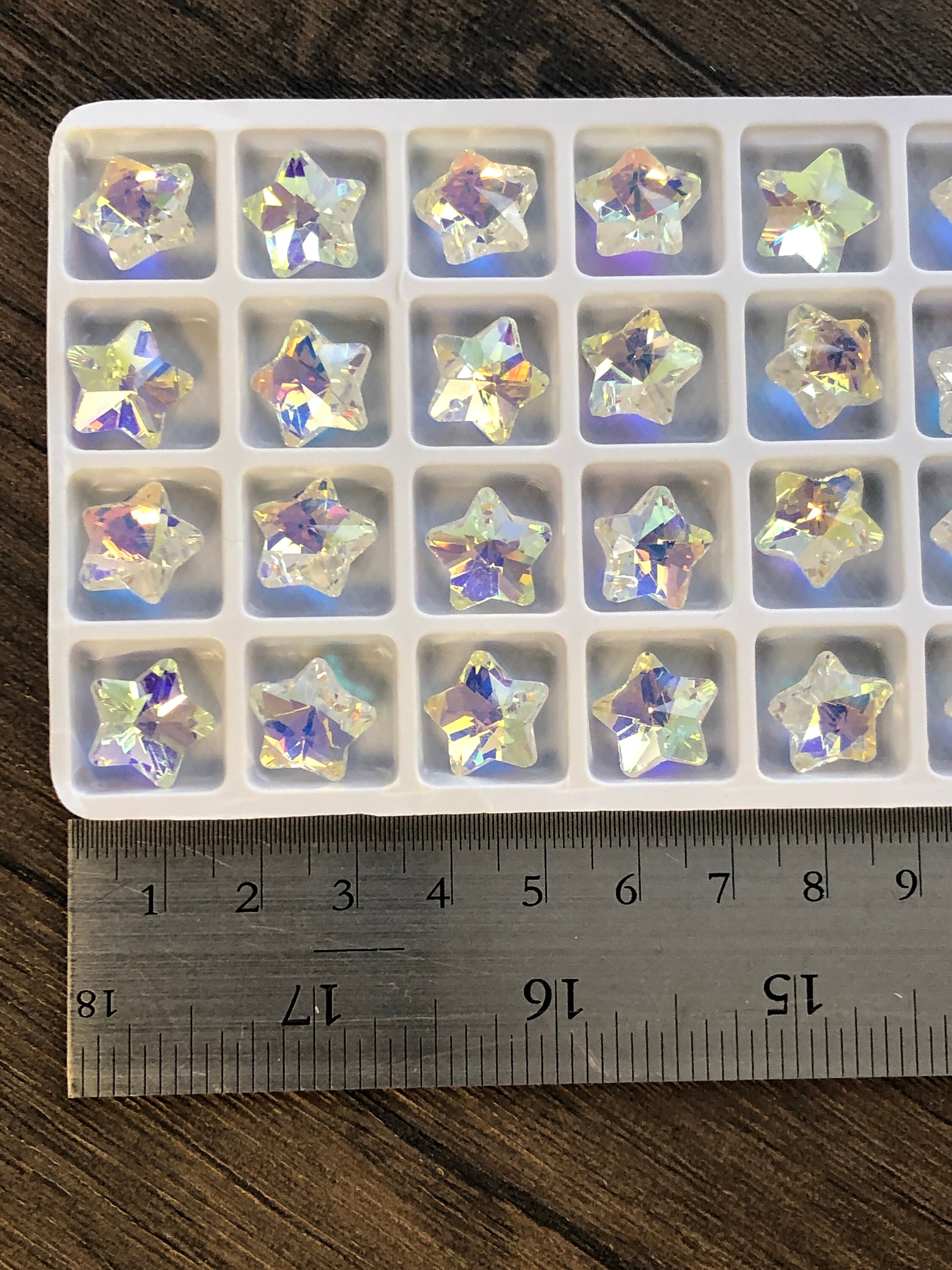 x crystal star beads / charms (28pcs)