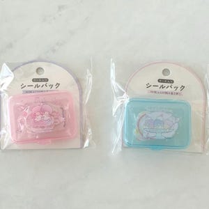 V18-V19 Sticker Flakes in box 40 stickers