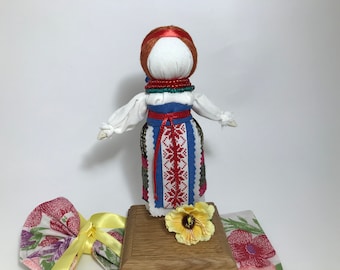 Handmade Motanka Doll on Wood Stend, Motanka Doll, Ukrainian Souvenir, Motanka, Talisman Doll, Amulet Doll, Bereginya, Motanka Bereginya