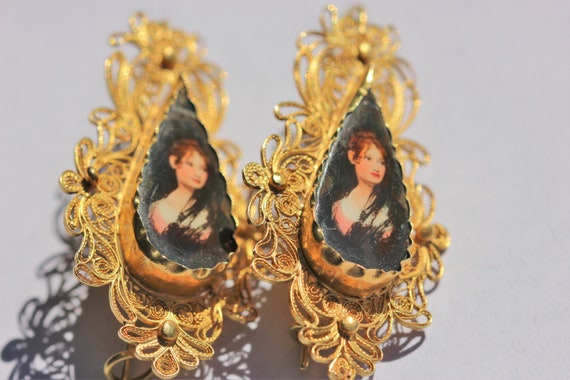 Vintage filigree 18ct gold drop earrings - image 1