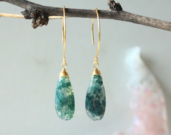 Moss Agate Earrings - Green Earrings - Gemstone Earrings - Minimalist Earrings - Simple Earrings - Drop Earrings - Large natural stone
