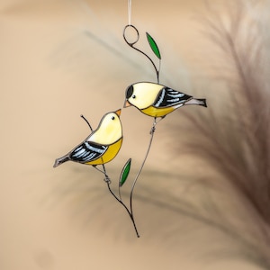 Garden stained glass bird suncatcher