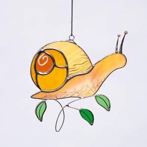 Natural-Looking Snail Decoration