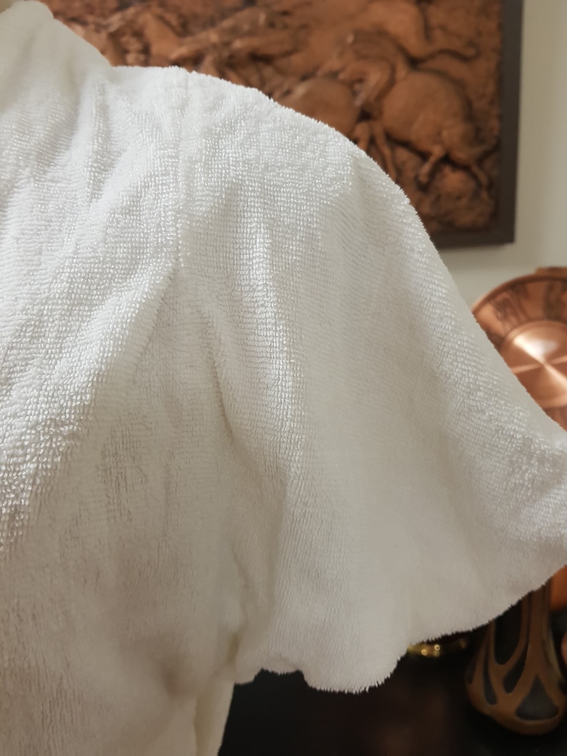White toweling 1960s beach swimming coverup top with pockets and tie belt