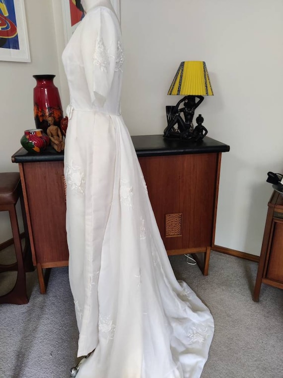 1960s Kara label wedding dress short sleeve waist… - image 8