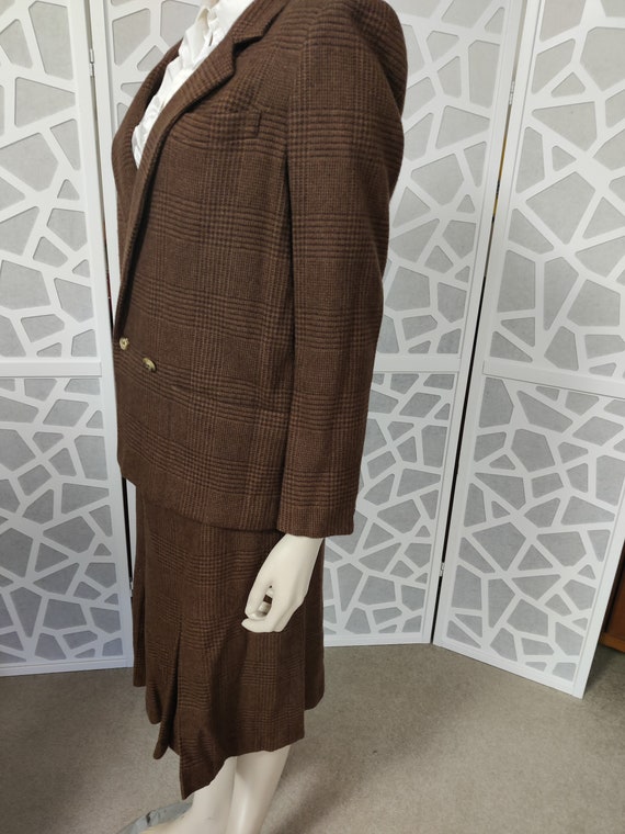 1990s Max Mara soft brown wool suit double breast… - image 6
