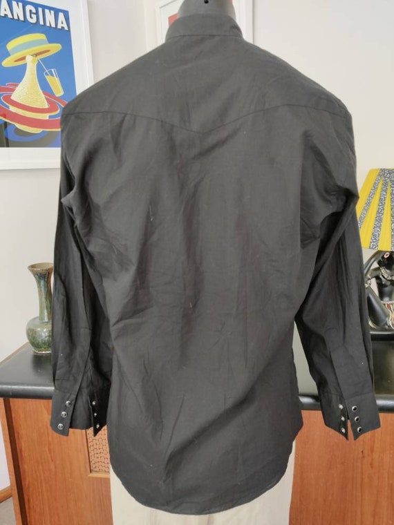 Black Sleeveless Pintucks Shirt
