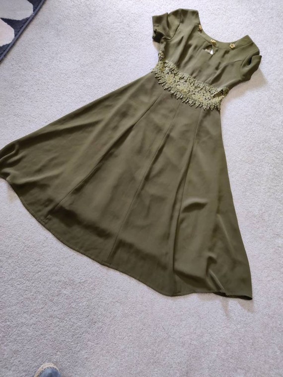 Olive Green Fit and Flare Dress Peek a Boo Waist Panel Daisy Trim Small  Bust 84cm 33inch Waist 66cm 26inch - Etsy