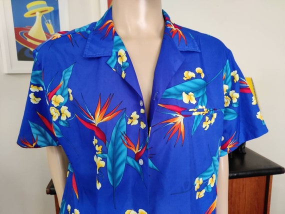 Bright polyester mens Hawaiian short sleeve shirt… - image 3