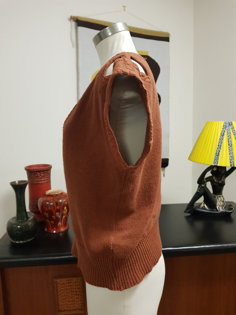 1980s Pierre Cardin tan Italian knit with cutout triangles on shoulders cotton medium large