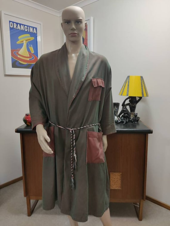 Unusual  30s or 40s mens smoking jacket robe green rust wrap style large chest 136cm 54inch