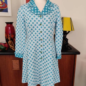 Early 70s two tone aqua spotted poly easy care fit and flare dress medium bust 96cm 38inch waist 82cm 32inch