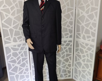 Giorgio Armani black pinstripe suit box cut three button jacket straight pants waist 36inch 92cm chest 46inch 116cm