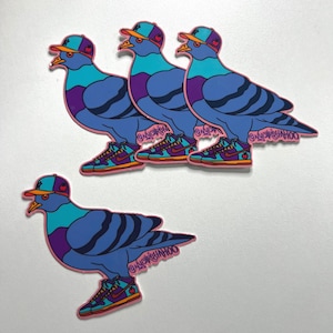 Sticker pigeon NYC avec baskets + chapeau