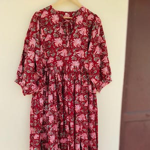 Robe d&#39;été en coton doux à imprimé bloc, robe midi Kyra, robes pour femme, cadeau de robe à cordon pour vos proches, tuniques