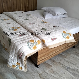 Block Printed Quilted Throw Blanket 100% Cotton Quilt, Cover for Couch and Bed, Sage Lap Bedding Coverlet, Luxury Oversized Quilted Throw